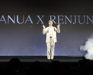 RENJUN จาก NCT DREAM ขึ้นแท่นพรีเซนต์เตอร์ครั้งแรกน้ำหอมแบรนด์ไทย JANUA “JANUA x RENJUN จุดปรากฎการณ์ครั้งใหม่ WE MAKE THE PHENOMENON”