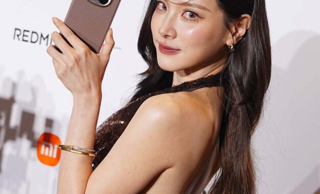 “ใบเฟิร์น พิมพ์ชนก” ประกาศความแกร่ง นั่งแท่นพรีเซนเตอร์ REDMI Note 15 Series ย้ำคอนเซปต์ “เฟิร์น เฟิร์ม” ทนทานระดับไททัน