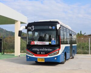 เรวัตฯ นายก อบจ.ภูเก็ต ลงพื้นที่ติดตามการให้บริการสถานีชาร์จรถยนต์ไฟฟ้า (EV Charging Station)