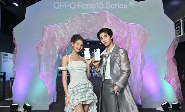 เสิร์ฟความปัง! ‘มินนี่ i-dle, เจฟ, ซี-นุนิว, และ บอนนี่’ กับช็อตเซลฟี่มุมกว้าง เก็บภาพครบจบในเฟรมเดียว กลางงานเปิดตัว OPPO Reno15 Series 5G