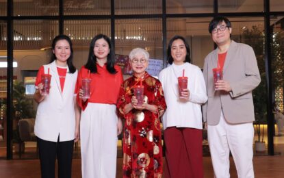 GDH จับมือ ชาตรามือ เปิดตัว “หลานม่า x ชาตรามือ : ความคิดถึงที่ดื่มได้” เสิร์ฟเมนูพิเศษ ‘ชาทับทิมสมหวัง’ ส่งต่อความผูกพันจากหนัง รับเทศกาลตรุษจีน