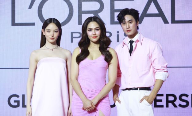3 แบรนด์แอมบาสเดอร์ตัวท็อป ร่วมเปิดจักรวาลผิวไบร์ท-ผมกลอสขั้นสุด ในงาน L’Oreal Paris Glycolic Universe กลาง เซ็นทรัล ลาดพร้าว