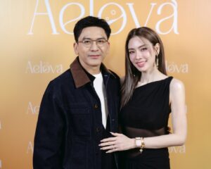 “เอ๋ – พรทิพย์” ควง “ป๋อ – ณัฐวุฒิ” คัมแบ็กแบรนด์สุขภาพ เปิดตัว Aelova Lava Plus สูตรใหม่ วิตามินเม็ดฟู่ ทางเลือกดูแลสุขภาพในชีวิตประจำวัน