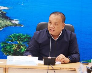 เรวัตฯ นายก อบจ.ภูเก็ต ร่วมประชุมกำหนดแนวทางจัดทำแผนบริหารจัดการขยะจังหวัดภูเก็ต