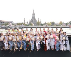 V Square Clinic (วี สแควร์ คลินิก) ตอบรับกระแส “แต่งไทย ใส่ยีนส์” ฟีเวอร์ ! เดินหน้าสร้างพลัง Soft Power ขับเคลื่อนเสน่ห์แห่งวัฒนธรรมท้องถิ่น  ยกระดับการท่องเที่ยวไทยสู่สากล