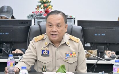 เรวัตฯ นายก อบจ.ภูเก็ต ลงพื้นที่ติดตามการเปิดใช้งานระบบลงทะเบียนผู้โดยสารเรือท่องเที่ยวแบบเต็มรูปแบบ