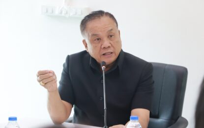 เรวัตฯ นายก อบจ.ภูเก็ต ให้การต้อนรับคณะสำนักตรวจเงินแผ่นดินจังหวัดภูเก็ต