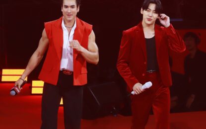 เนสกาแฟสร้างปรากฏการณ์เนรมิตเวทีมวยจัดงานใหญ่ “เนสกาแฟ เบลนด์ แอนด์ บรู เมค ดิส โมเมนต์ มอร์” เปิดตัว “เนสกาแฟ เบลนด์ แอนด์ บรู ริช อโรมา สูตรใหม่” ชูคอนเซ็ปต์ “เพิ่มกาแฟ เติมนม อร่อยไปอีก”