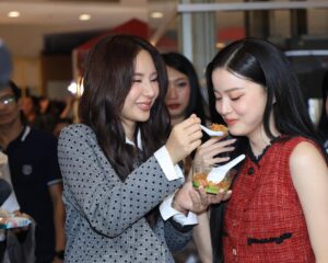 ช่อง 3 เปิดตลาดความอร่อย “แจ๋วแซ่บเฟ่อร์” แท็กทีม “แทน – ญดา” เสิร์ฟความหวานสุดฟิน เริ่มแล้ววันนี้! @ โลตัส บางใหญ่