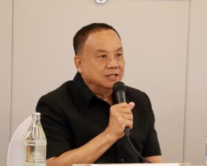 เรวัตฯ นายก  อบจ.ภูเก็ต เปิดประชุมแผนแม่บทพัฒนาระบบขนส่งมวลชน ยกระดับการเดินทางในจังหวัด