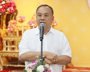 เรวัตฯ นายก อบจ.ภูเก็ต ร่วมพิธีทอดผ้าป่ามหากุศล เพื่อจัดซื้อครุภัณฑ์ทางการแพทย์ และพัฒนาโรงพยาบาลถลาง