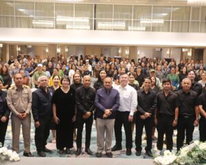 เรวัตฯ นายก  อบจ.ภูเก็ต เปิดโครงการส่งเสริมการมีส่วนร่วมของประชาชน “พลังแห่งความภักดี” รุ่นที่ 4 ภูเก็ตน้อมใจถวายอาลัยสมเด็จพระนางเจ้าสิริกิติ์ฯ