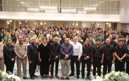 เรวัตฯ นายก  อบจ.ภูเก็ต เปิดโครงการส่งเสริมการมีส่วนร่วมของประชาชน “พลังแห่งความภักดี” รุ่นที่ 4 ภูเก็ตน้อมใจถวายอาลัยสมเด็จพระนางเจ้าสิริกิติ์ฯ