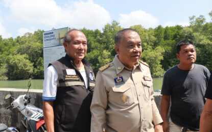 เรวัตฯ นายก อบจ.ภูเก็ต ลงพื้นที่สำรวจแนวทางพัฒนาทางเลี่ยงเมือง เชื่อมคลองมุดง ฉลอง–วิชิต เพิ่มความสะดวกในการสัญจรของประชาชน