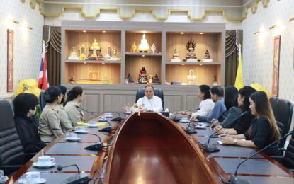 เรวัตฯ นายก อบจ.ภูเก็ต ให้โอวาทข้าราชการและพนักงานจ้าง สร้างขวัญกำลังใจในการปฏิบัติงาน