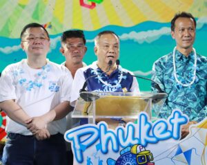 เรวัตฯ นายก อบจ.ภูเก็ต เปิดงาน “Phuket Kite Festival 2026” เติมสีสันท้องฟ้าหาดกะรน สู่เทศกาลว่าวระดับนานาชาติ