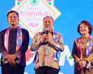 เรวัตฯ นายก อบจ.ภูเก็ต ร่วมเปิดงาน Phuket Peranakan Festival 2026 บ่งบานภายใต้แนวคิด “BLOOM”