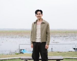 ธ.ก.ส. ดึง ‘ เต้ย พงศกร ’ ประเดิมพิธีกรรายการครั้งแรก!  “หอมแผ่นดิน กลิ่นไอเกษตร” ซีซั่นใหม่ ลุย Vlog ท่องเที่ยววิถีเกษตรสุดฟิน ชวน ‘ ปอ อรรณพ ’ ลุยบุรีรัมย์