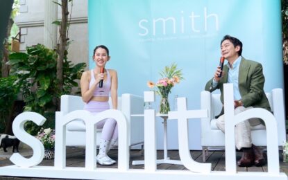 “หมอโอ๊ค” นำ “สมิทธิ์ สกินแคร์” รุกตลาดกันแดดพรีเมียม เปิดตัว “SMITH TOTAL SUNSCREEN ESSENCE” นวัตกรรมกันแดดอัจฉริยะ 6X HYBRID UV FILTERS ปกป้องครอบคลุมด้วยคอนเซปต์ SHIELD & SHINE