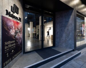 “Stillness in Bloom” นิทรรศการเดี่ยวครั้งแรกในประเทศไทยของ Yu Chuan Chang จากพวงมาลัยสู่จิตรกรรมดอกไม้ที่เปลี่ยนความงามชั่วครู่ให้กลายเป็นนิรันดร์ Yu Chuan Chang “Stillness in Bloom” 23 May – 12 July 2026 Maison JE Bangkok