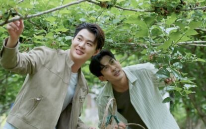 ” หอมแผ่นดิน กลิ่นไอเกษตร ” บุกโคราช! “เต้ย – เซ้นต์” ตะลุยวิถีเกษตรแปรรูปสุดพรีเมียม สัมผัสนวัตกรรมจากผืนดินสู่สากล