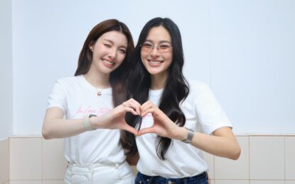 เริ่ดสมมง! “หลิง-ออม” นำทีมบวงสรวง “วาดฝันวันวิวาห์” แฟนคลับจัดเต็มฟู้ดทรัค 18 คัน พร้อมแห่ขันหมากสุดอลัง