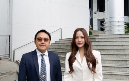 ฟรีน สโรชา เข้าไกล่เกลี่ยคดีกับอดีตต้นสังกัด เจรจาหาข้อยุติ เหตุบริษัทเก่าค้างเงินค่าจ้าง ศาลแพ่งนัดไกล่เกลี่ยอีกรอบ ฝ่าย ฟรีน หวังคดีจบด้วยดี