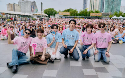 ทีมพ่อมดร่ายคาถา ‘เก่ง – น้ำปิง – โทมัส – ก้อง – เจที – โอม’ สะกดแฟนซีรีส์ได้ตั้งแต่วินาทีแรก! เตรียมส่งความสนุก สุดแฟนตาซี ในซีรีส์ ‘Magic Lover Series พ่อมดลุ้นรัก’