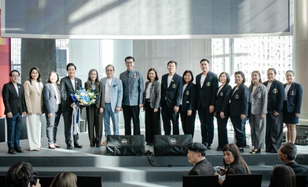 เกล ดีล่า ร่วมกับวันบอลเปิดตัวโครงการเทิดพระเกียรติ “พระราชกรณียกิจอันเป็นนิรันดร์” รายได้มอบโรงพยาบาลเด็ก