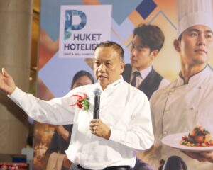 เรวัตฯ นายก อบจ.ภูเก็ต ร่วมแถลงข่าว “PHUKET HOTELIER CRAFT & SKILL EXHIBITION” ยกระดับคนโรงแรมสู่มาตรฐานสากล
