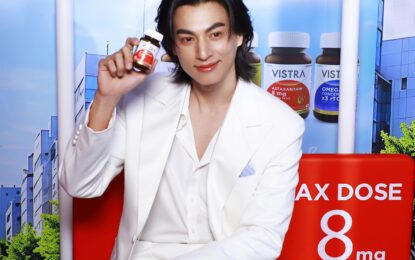 กรี้ดสนั่นห้าง! VISTRA เปิดตัว “กลัฟ คณาวุฒิ” พรีเซนเตอร์คนใหม่ แท็กทีมหนุ่มฮอตเสิร์ฟความฟินแบบจัดเต็ม เสิร์ฟพลังสดใสในคอนเซปต์ “Feel Brilliant. Live Bright”