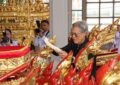 สมเด็จพระกนิษฐาธิราชเจ้า กรมสมเด็จพระเทพรัตนราชสุดา ฯ สยามบรมราชกุมารี เสด็จพระราชดำเนินไปในพิธีบวงสรวงการอัญเชิญราชรถ และพระยานมาศ หลังการบูรณปฏิสังขรณ์ออกจากโรงราชรถ